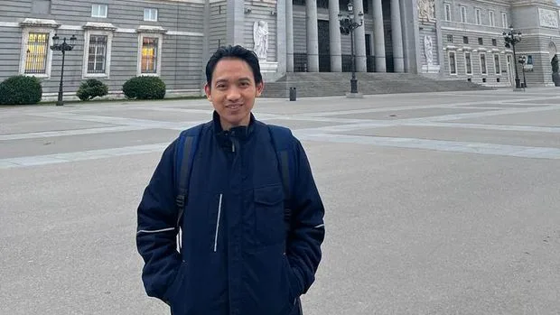 Pakar politik undip 169