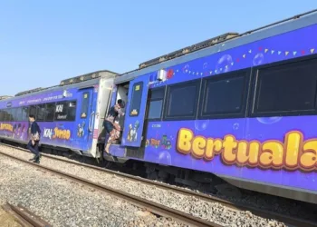 Penampakan kereta argo bromo tujuan gambir anjlok di subang 1754059629152 169